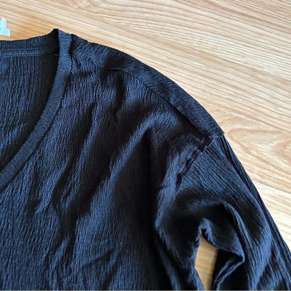 Anthropologie Black V-Neck Long Sleeve Top Women’s XS - Picture 6 of 7